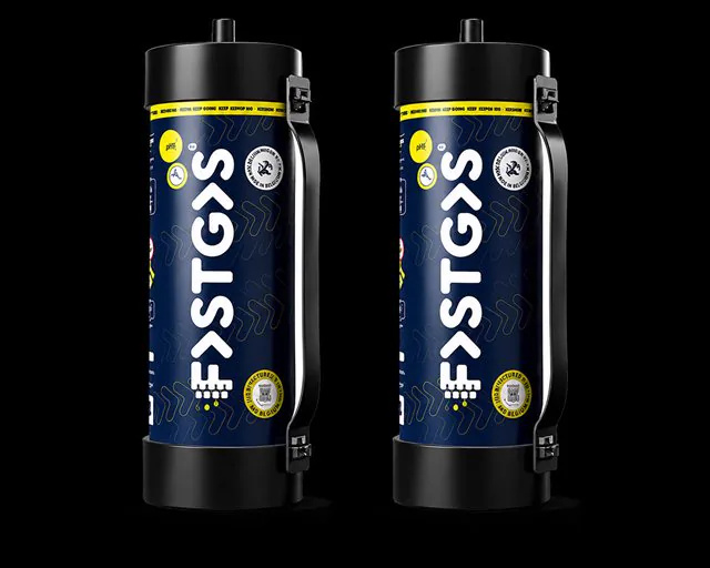 Twee Fastgas 4KG wegwerp lachgas tanks naast elkaar